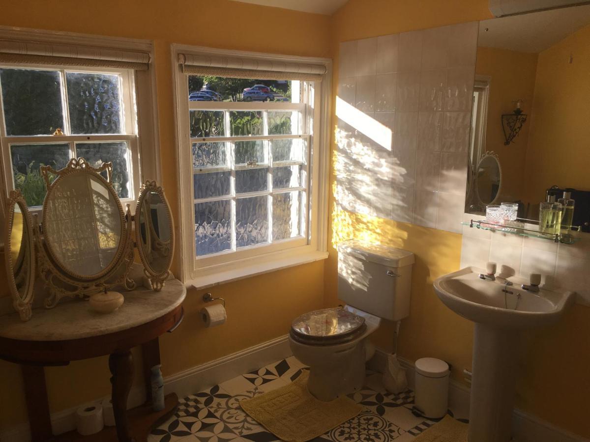 Little Gem With Private Hot Tub - Up To 25 Percent Off Ferry Apartment แชงคลิน ภายนอก รูปภาพ